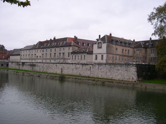  le Lycée Pasteur.